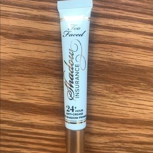 Too faced shadow insurance